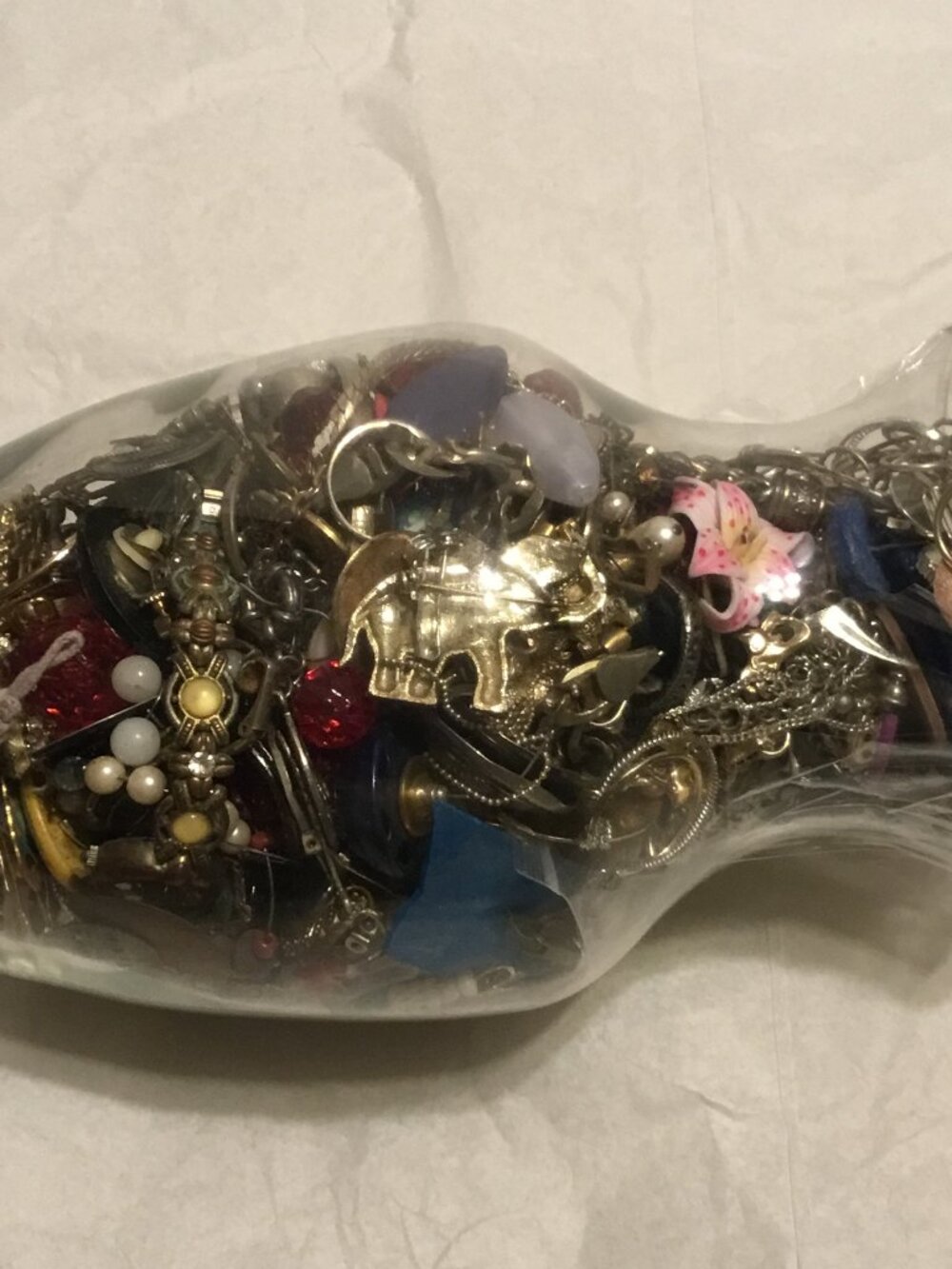 Very heavy vase filled with a large amount of old used and broken jewelry - Picture 9 of 12